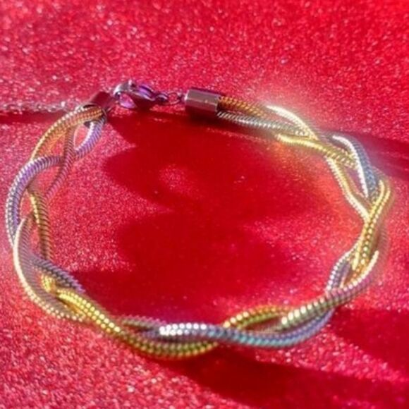 18K Yellow Gold, Rose Gold, & White Gold Titanium 3 Blade Bracelet - Picture 4 of 4